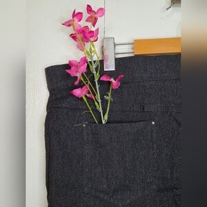 🌷89th & Madison Women's Size 16 Charcoal Straight Leg Comfort Fit Stretch Pants